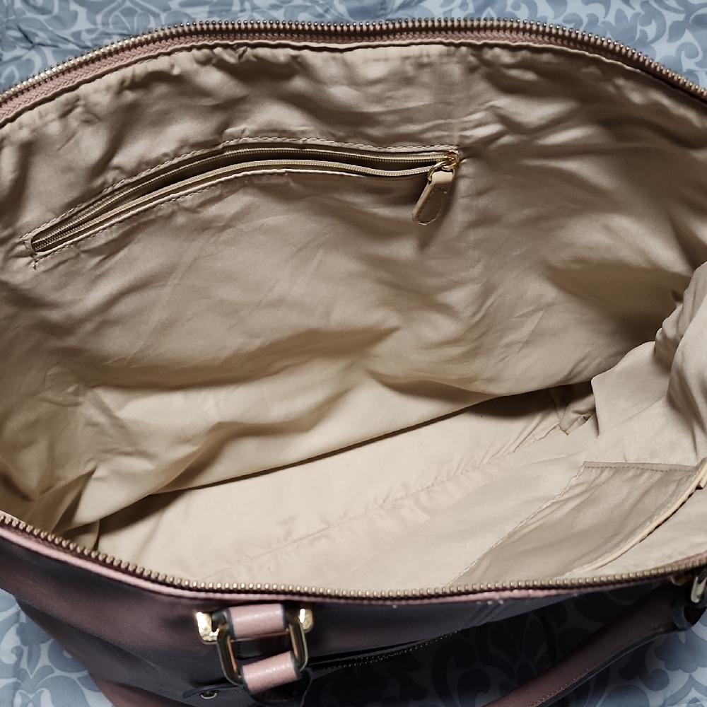 Elegant Pink Leather Tote Bag - Picture 4 of 6